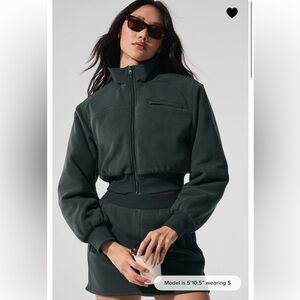 Alo Polar Fleece Cropped Wintry Mix Jacket in Charcoal Green